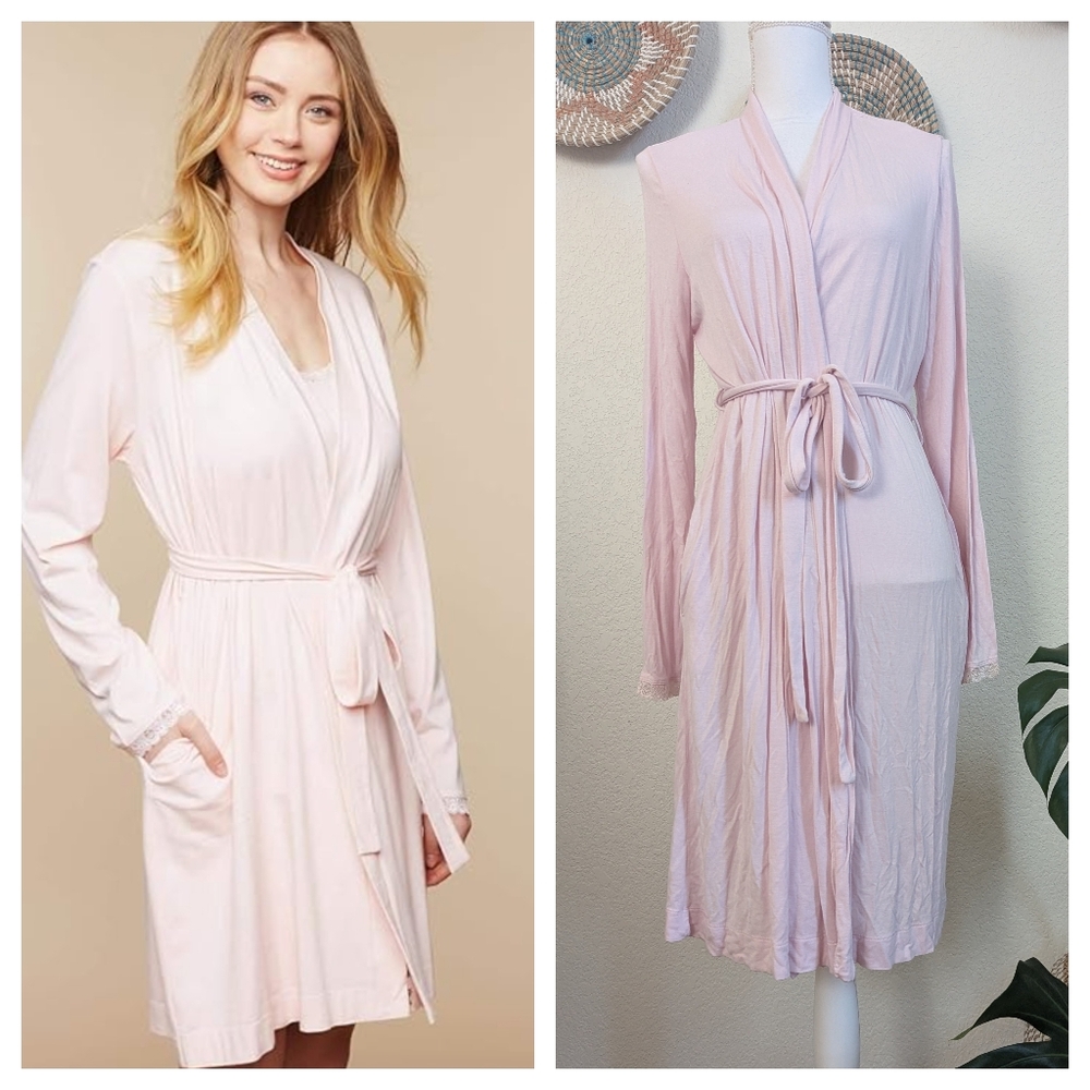 Motherhood Maternity Pink Lace Trim Wrap Nursing Robe